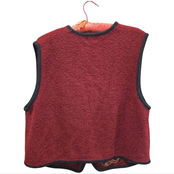 Koret Wool Blend Floral Vest Red - Picture 2 of 8
